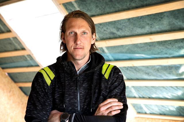 Timmerman en handballer Anders in Fristads werkkleding