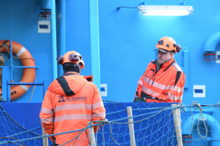Vg-shipping työntekijät laivassa