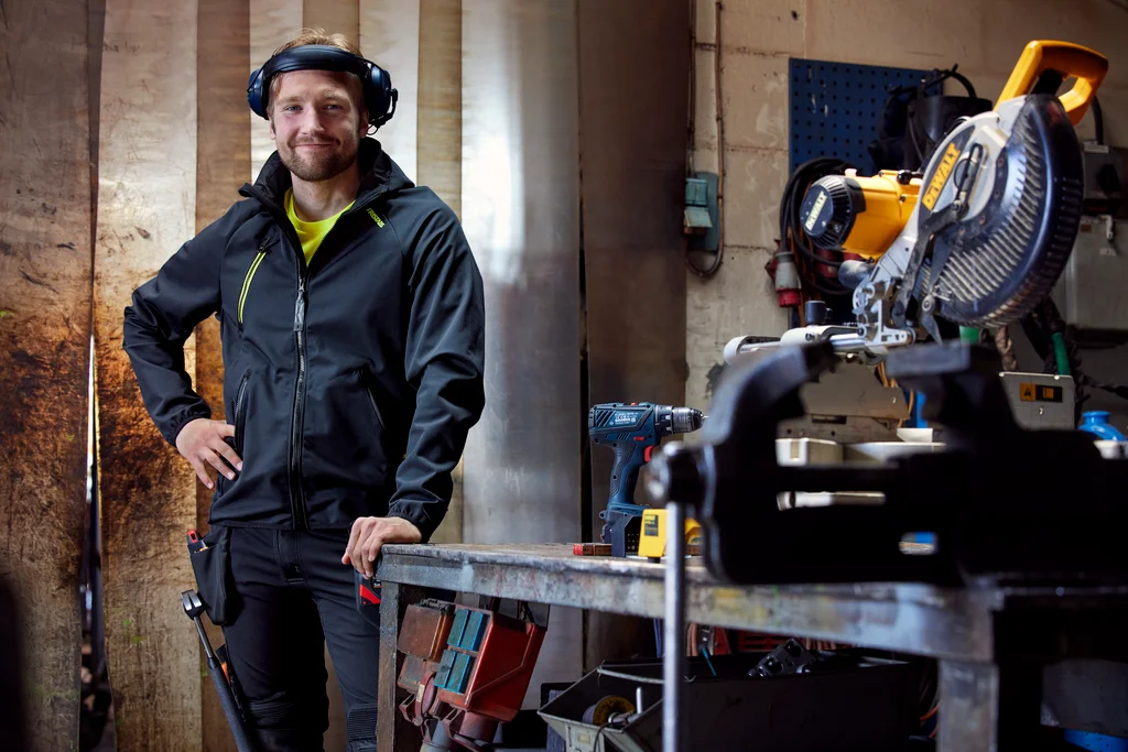 Dual Products Left Image