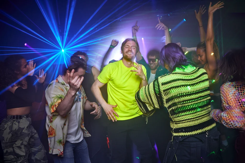 Dual Products Right Image