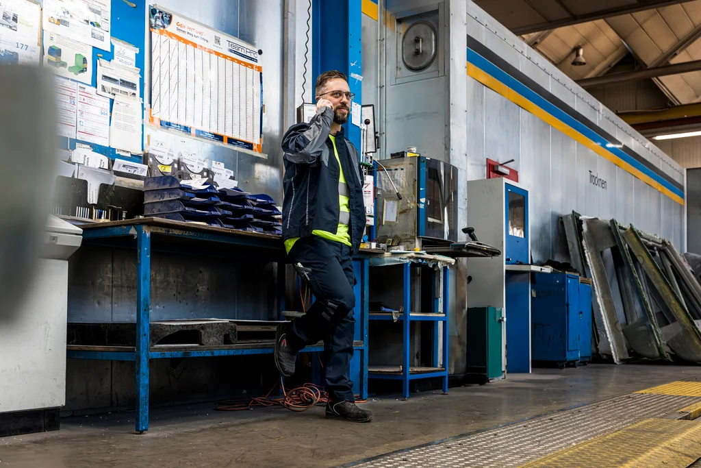 Dual Products Left Image