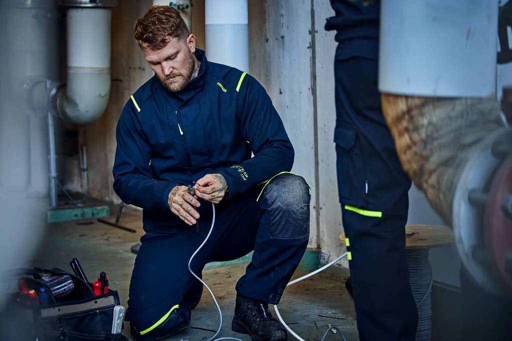 Dual Products Left Image