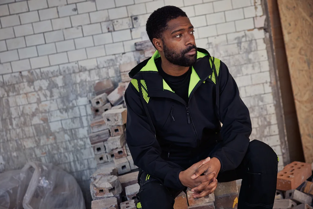 Dual Products Right Image