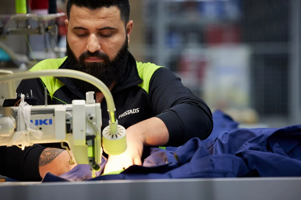 Dual Products Left Image