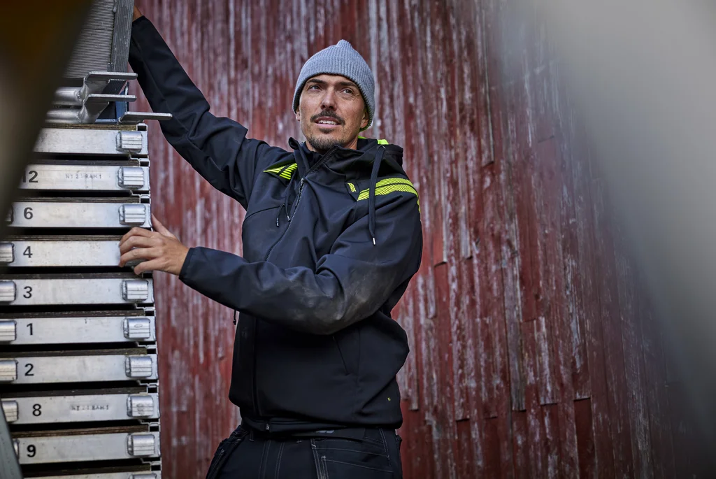 Dual Products Left Image