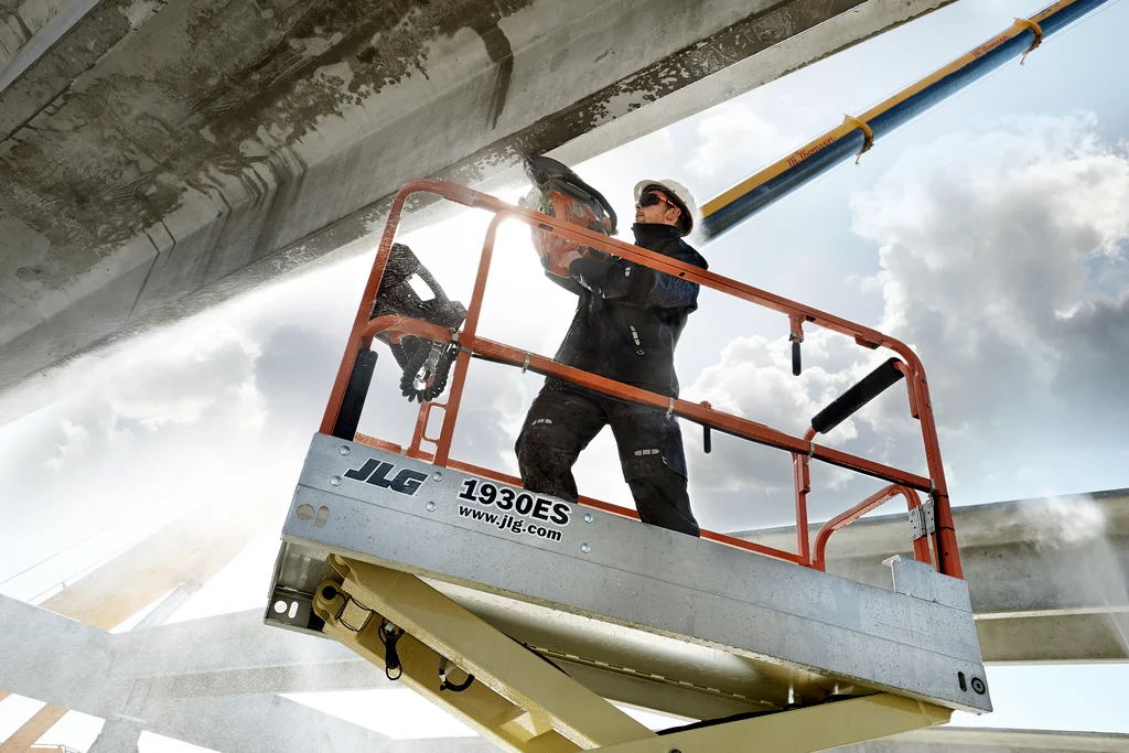 Dual Products Right Image