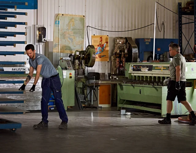 fredrik_på_jobbet_desktop