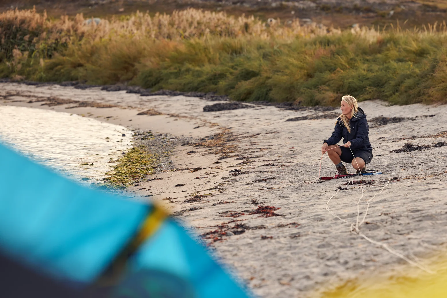 outdoor_women_mobile