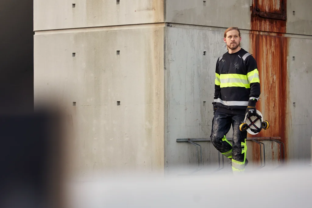 Dual Products Left Image