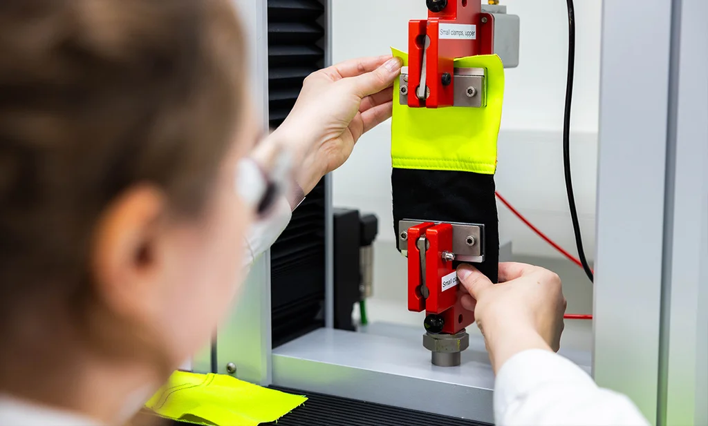 Dual Products Right Image