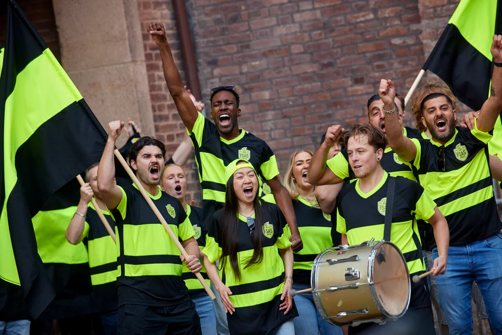 Dual Products Left Image