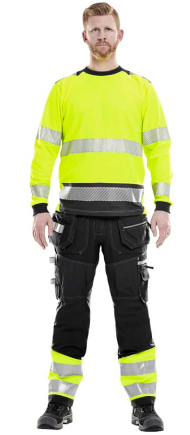 High visibility clothing recommendation for you working at large construction sites