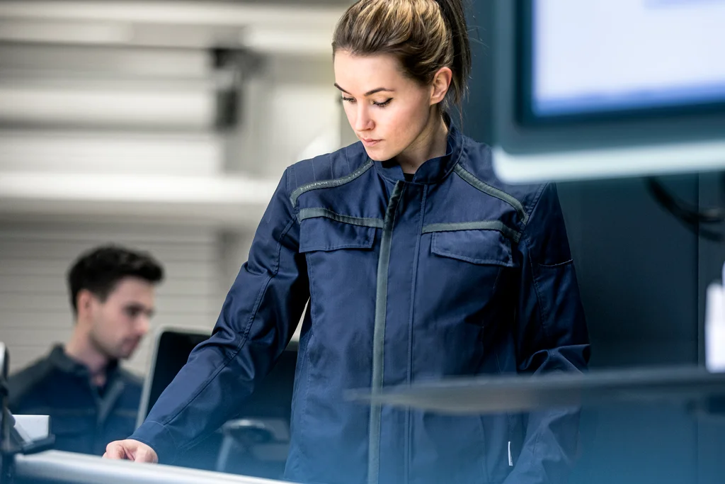 Dual Products Left Image