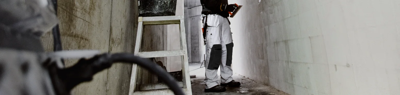 Werkkleding met de kleuren wit en grijs. Een goed overzicht, eenvoudige keuze.