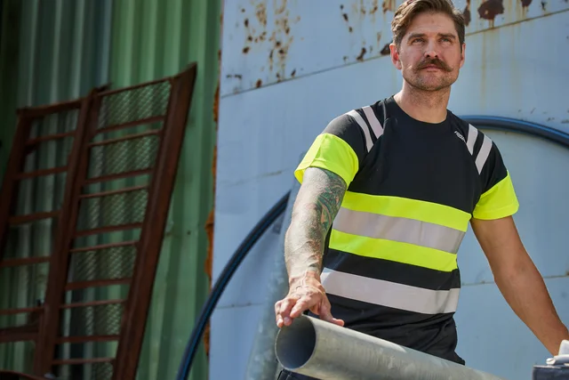 Dual Products Mobile Right Image