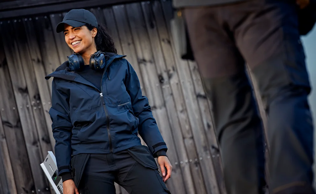 Dual Products Right Image